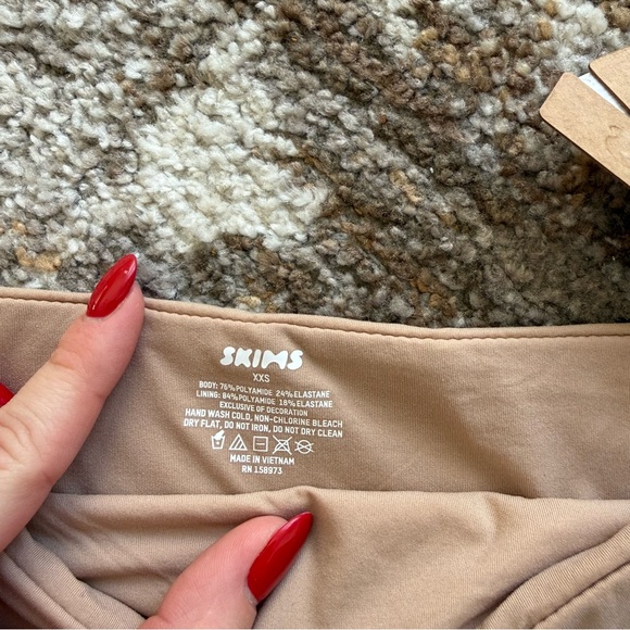 NWT Skims tan bandeau top Size XXS #loungewear #cozy - Picture 2 of 4